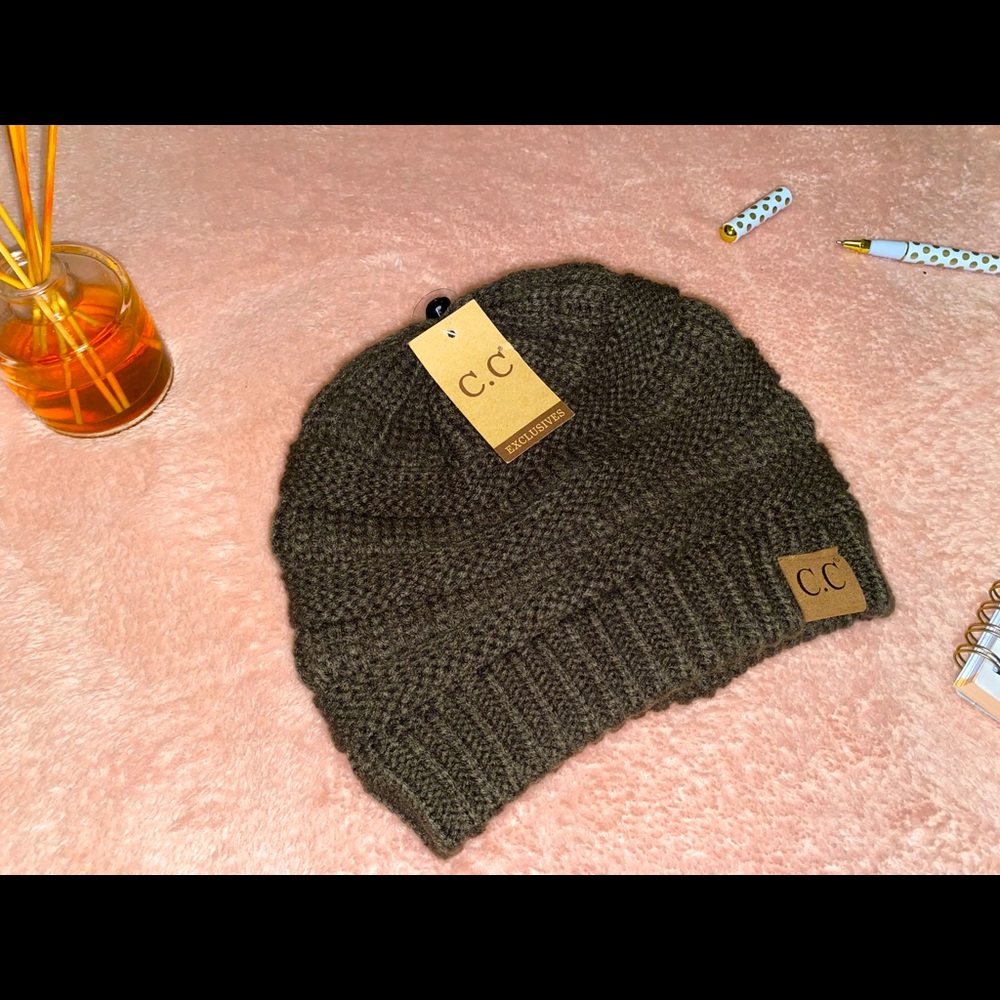 Cheveux Corp (C.C) BRAND NEW olive beanie